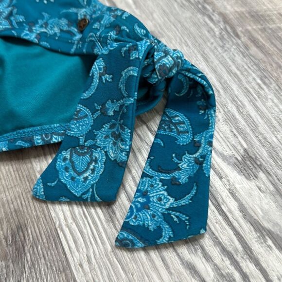 Converse, medium, bikini, bottoms, like NEW! - Picture 8 of 8